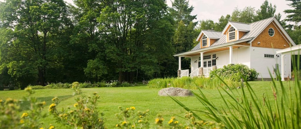 Enjoy all of the best things to do in the White Mountains, including chasing waterfalls in NH, when you stay at our New Hampshire Bed and Breakfast in the White Mountains